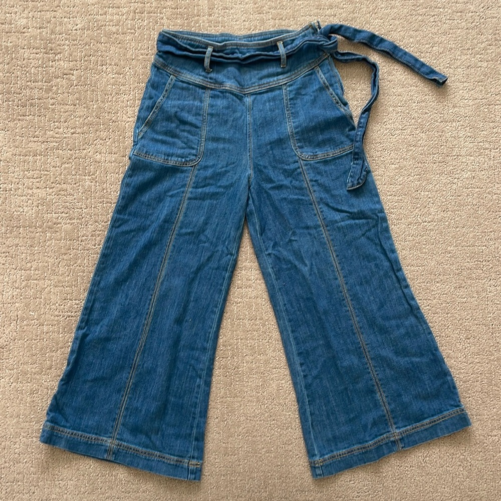 Anthropologie: Wide Leg Medium Wash Jeans